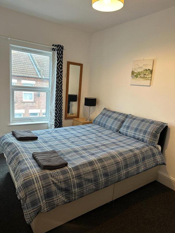 Luton Home Near Airport Private & Shared Bathroom Option Esterno foto