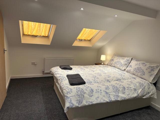 Luton Home Near Airport Private & Shared Bathroom Option Esterno foto