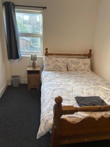 Luton Home Near Airport Private & Shared Bathroom Option Esterno foto